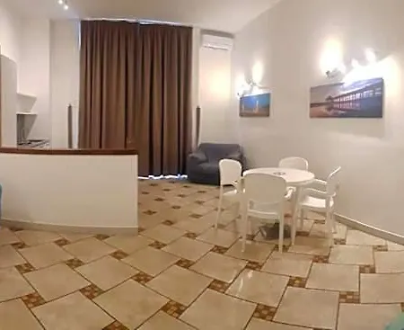 Sea Bed & Breakfast 4*