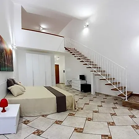 Sea Bed & Breakfast 4*