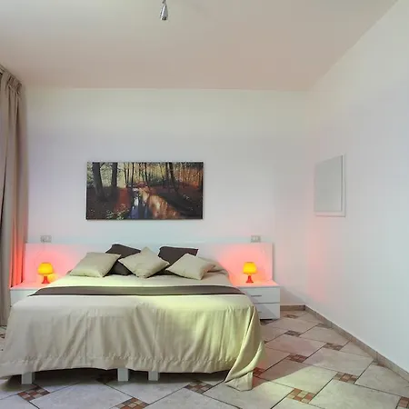 Bed & Breakfast Sea 3*